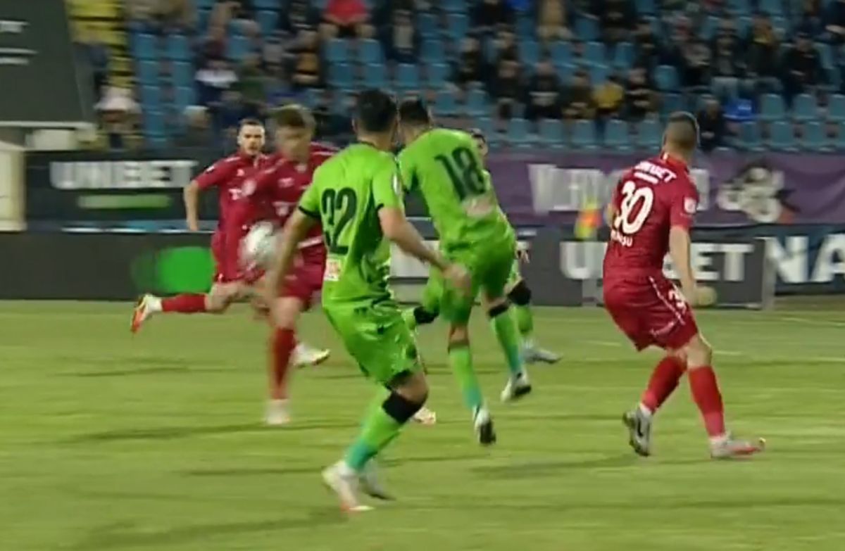 Dinamo a cerut penalty la Botoșani » Ce arată reluările TV: „E indiscutabil!”