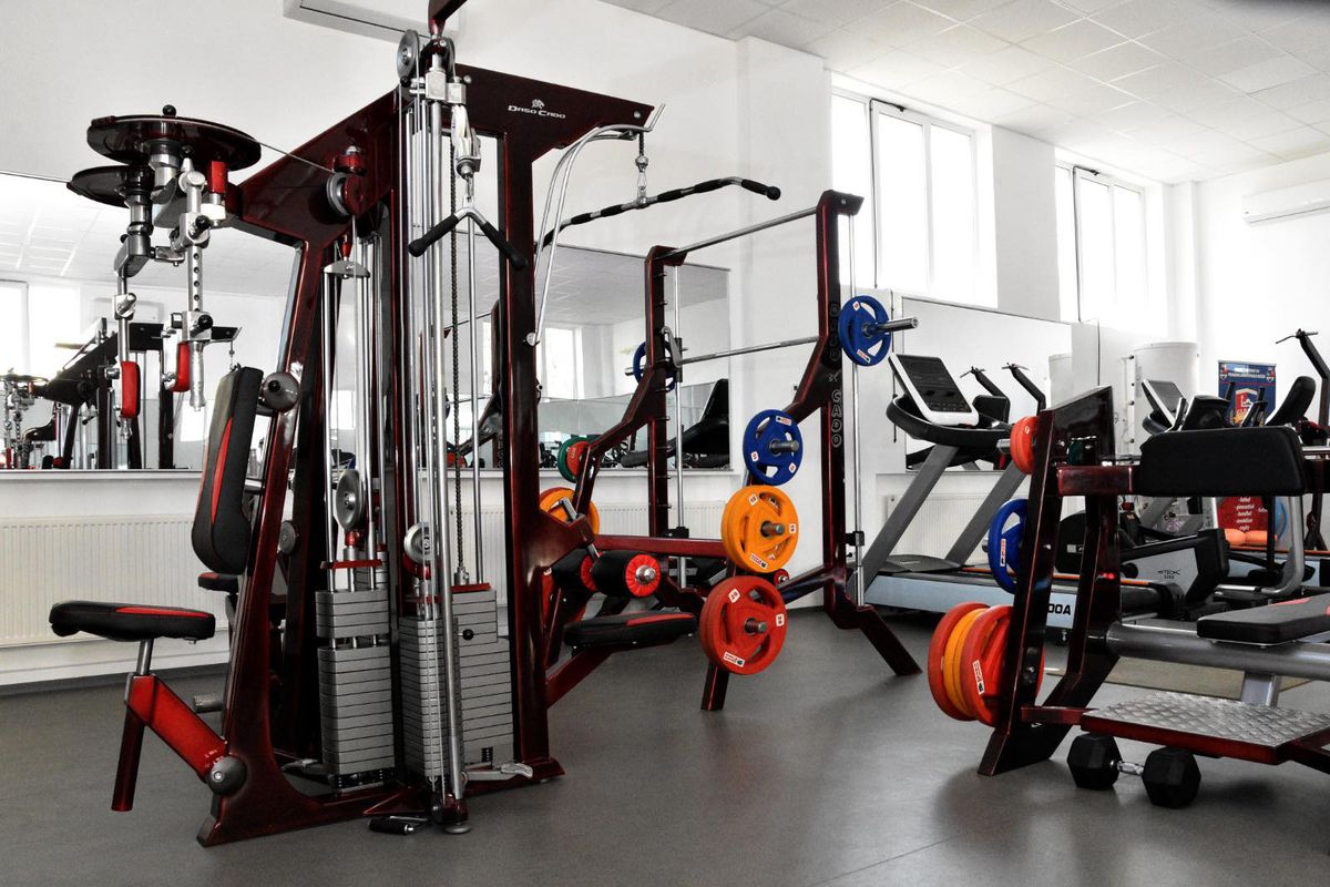 Finală de 7* pe stadion de 3* » GSP a vizitat arena care ar putea găzdui duelul de titlu din Liga 1: „Deja ne sună oamenii că vor câte 1.000 de bilete”