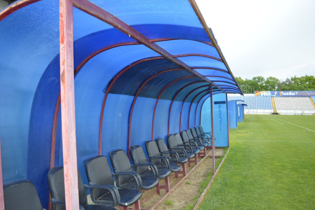 Finală de 7* pe stadion de 3* » GSP a vizitat arena care ar putea găzdui duelul de titlu din Liga 1: „Deja ne sună oamenii că vor câte 1.000 de bilete”