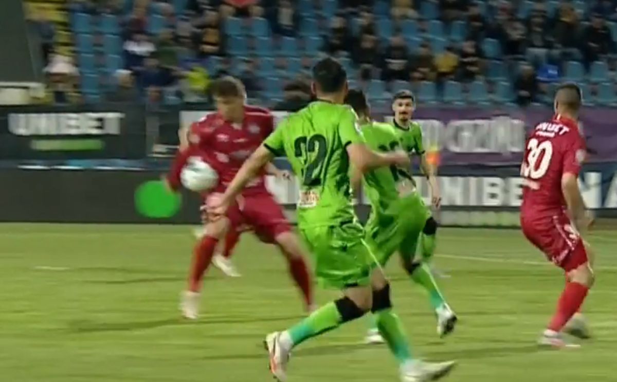 Dinamo a cerut penalty la Botoșani » Ce arată reluările TV: „E indiscutabil!”