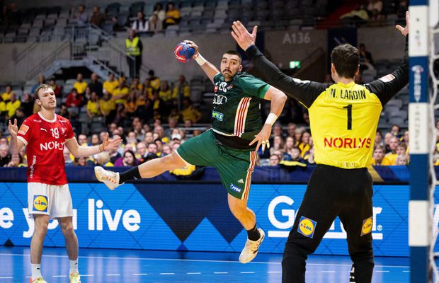 Supertransfer la Dinamo! „Dulăii” au adus un pivot nou » Are 2,03 metri și a jucat patru sezoane în Liga Campionilor