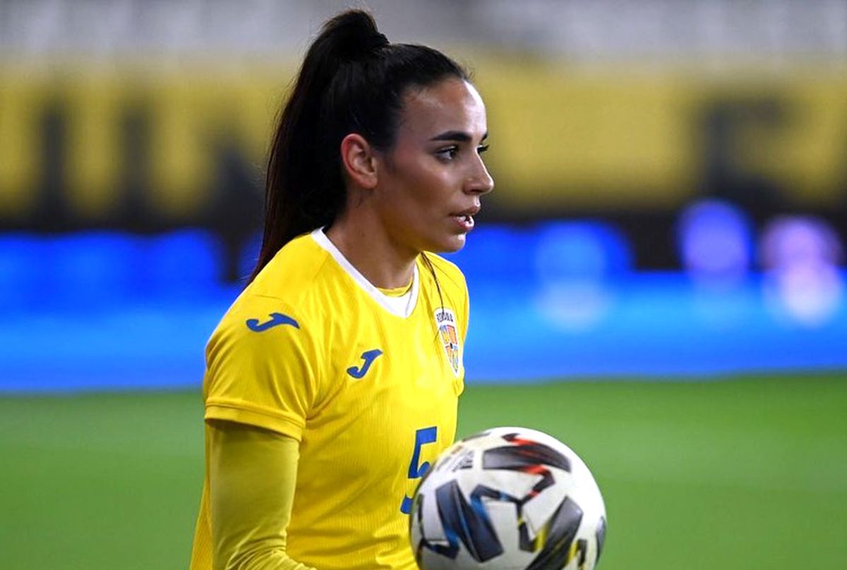 „Cea mai frumoasă fotbalistă din România” s-a cununat religios cu fostul preparator al naționalei