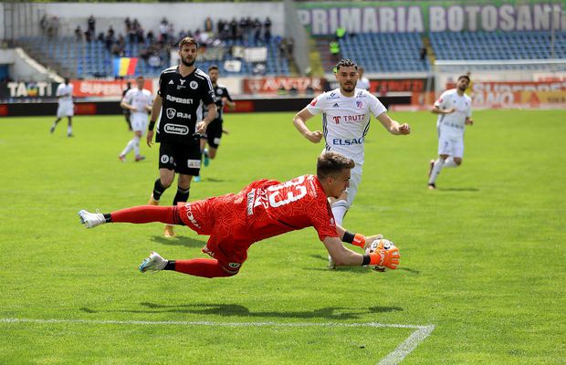 FC Botoșani - U Cluj 0-0 » Remiză albă în primul meci al zilei în SuperLigă. Clasamentul actualizat