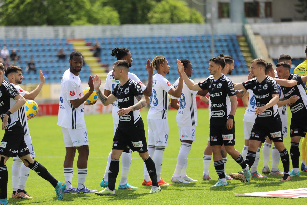 FC Botoșani - U Cluj 0-0 » Remiză albă în primul meci al zilei în SuperLigă. Clasamentul actualizat