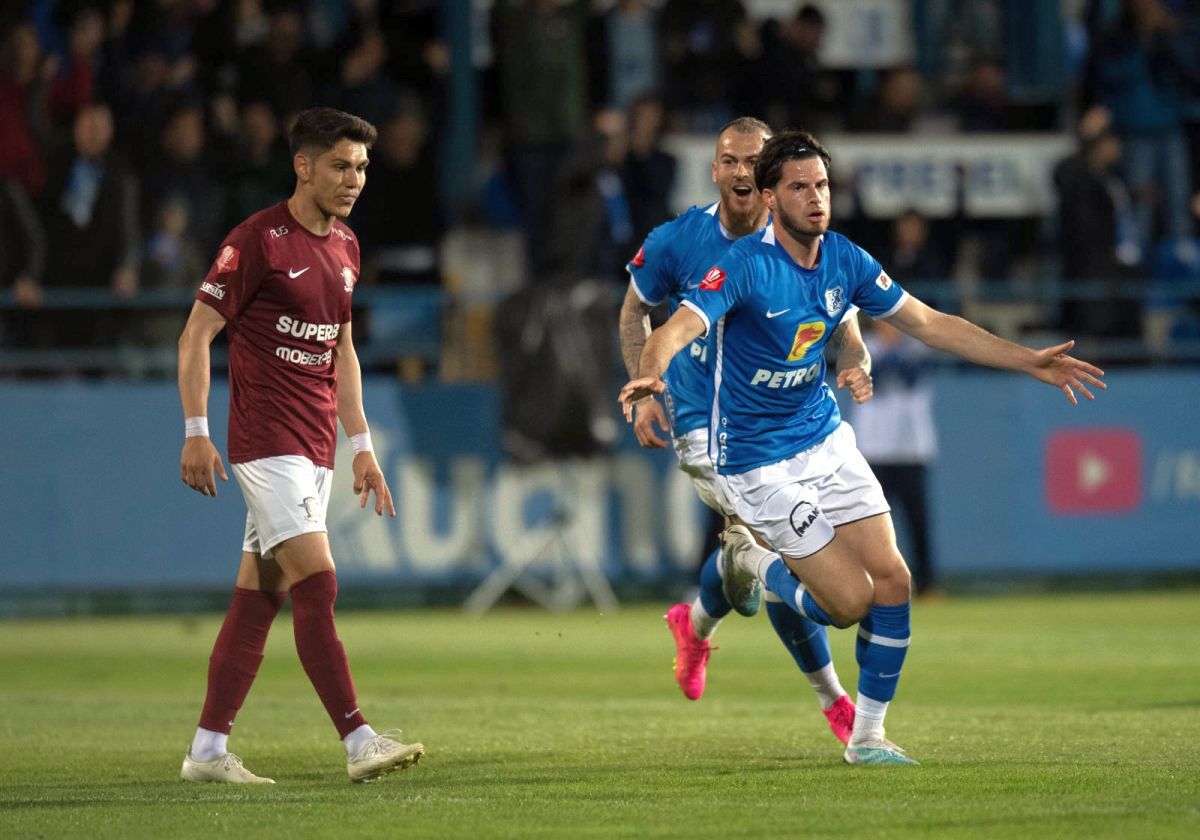 Scandări rasiste la Farul - Rapid: șicane și jigniri între cele două galerii