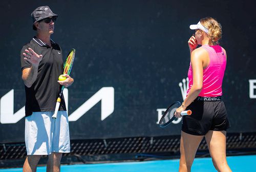 Amanda Anisimova, alături de Darren Cahill // foto: Imago Images