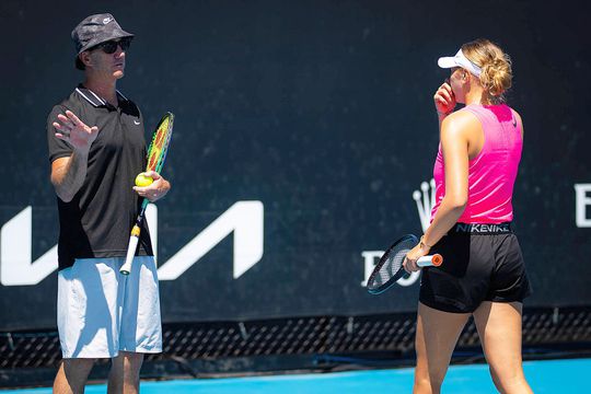 Amanda Anisimova, alături de Darren Cahill // foto: Imago Images