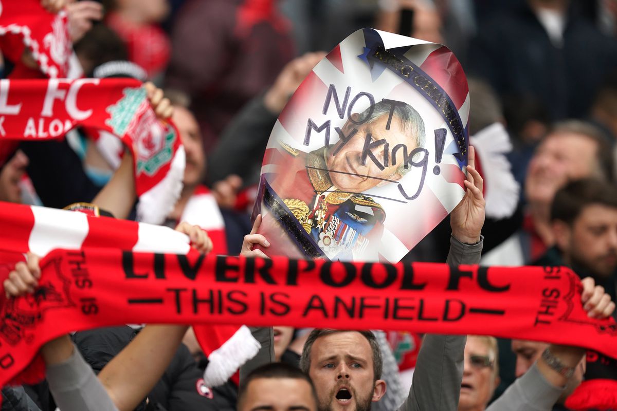 Protest pe Anfield » Ce au făcut suporterii lui Liverpool în ziua încoronării Regelui Charles