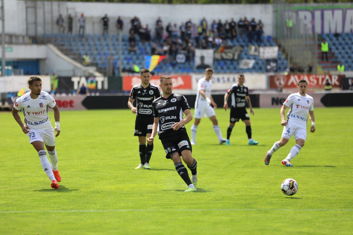 FC Botoșani - U Cluj 0-0 » Remiză albă în primul meci al zilei în SuperLigă. Clasamentul actualizat