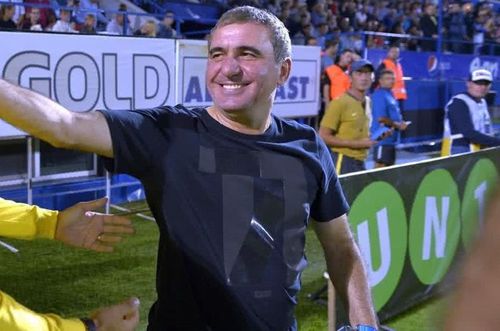 Gheorghe Hagi (58 de ani), antrenorul celor de la Farul Constanța, a oferit un moment comic înainte de meciul cu Rapid, din runda cu numărul 7 din play-off-ul Superligii.