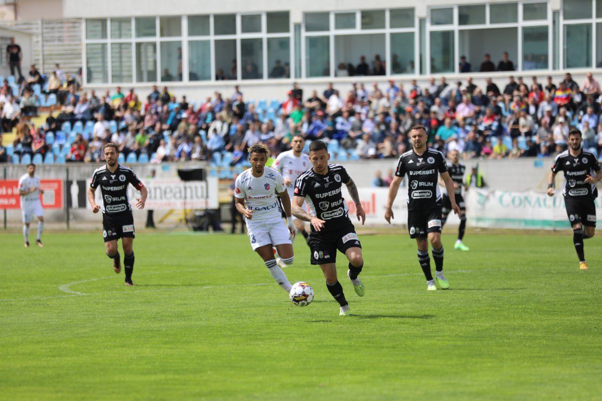 FC Botoșani - U Cluj 0-0 » Remiză albă în primul meci al zilei în SuperLigă. Clasamentul actualizat