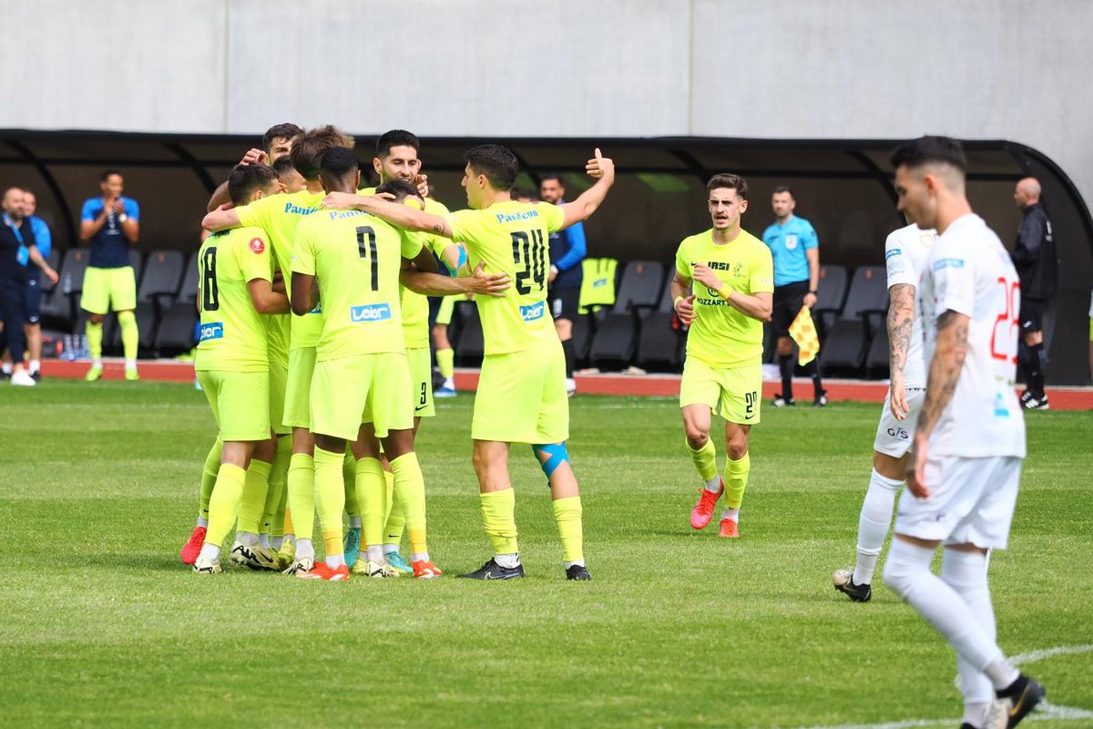 Poli Iași, victorie controversată la Sibiu: „Rușine, rușine să vă fie!” » Dinamo e ultima și doar un MIRACOL o ține în Superligă!