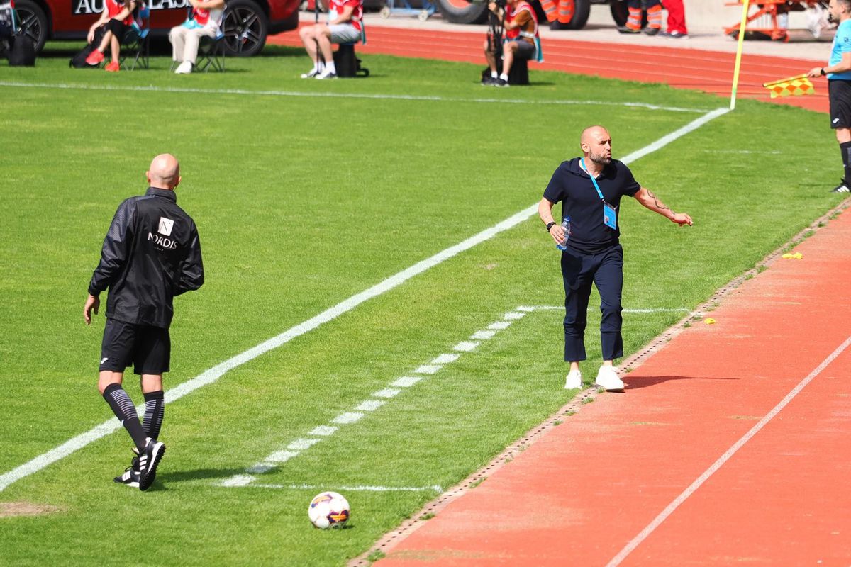 Poli Iași, victorie controversată la Sibiu: „Rușine, rușine să vă fie!” » Dinamo e ultima și doar un MIRACOL o ține în Superligă!