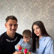 Jovan Markovic alături de junior și de soție