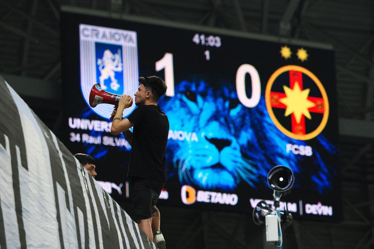 Faza trecută cu vederea în minutul 81 din Craiova - FCSB » Moment tensionat între „frații” Mitriță și Băluță! I-a râs în față