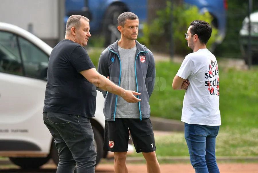 Cătălin Mișu, patronul Regata (stânga) Ce șanse sunt ca Zeljko Kopic să continue la Dinamo: „În condiții clare!”