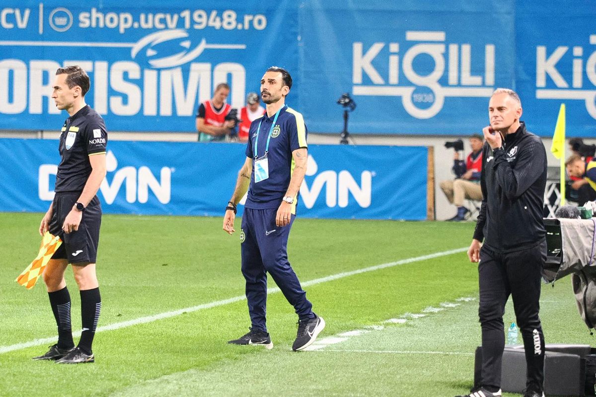 Faza trecută cu vederea în minutul 81 din Craiova - FCSB » Moment tensionat între „frații” Mitriță și Băluță! I-a râs în față