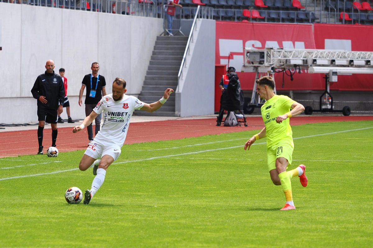 Poli Iași, victorie controversată la Sibiu: „Rușine, rușine să vă fie!” » Dinamo e ultima și doar un MIRACOL o ține în Superligă!