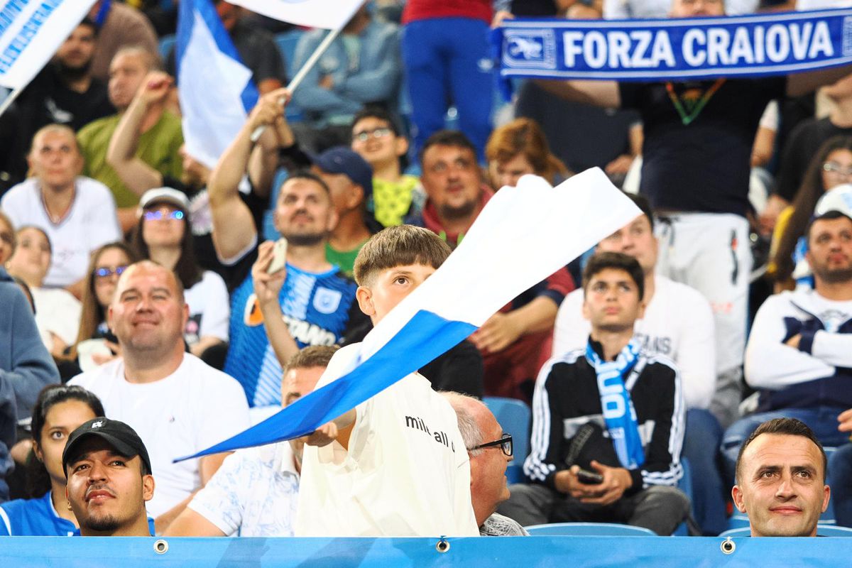 Faza trecută cu vederea în minutul 81 din Craiova - FCSB » Moment tensionat între „frații” Mitriță și Băluță! I-a râs în față