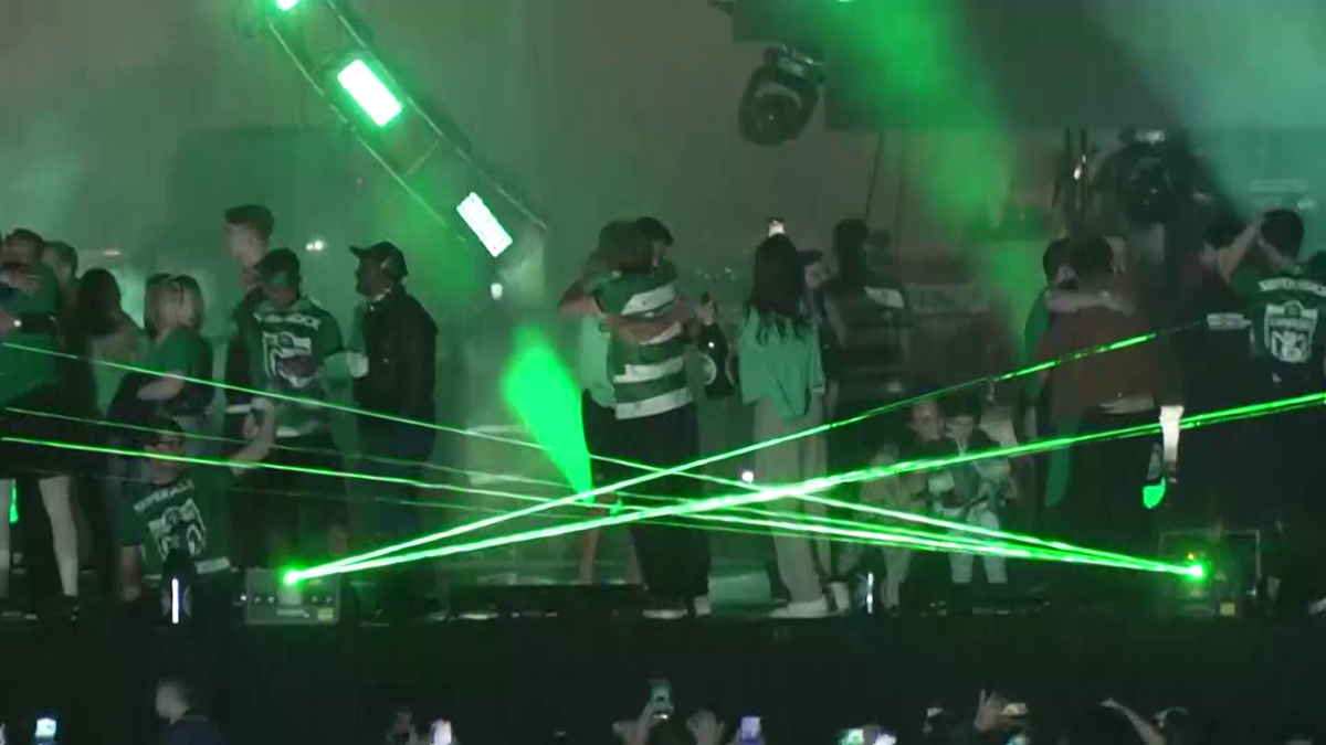 Noapte albă la Lisabona! Sporting a câştigat campionatul Portugaliei și mii de fani au ieșit pe străzi