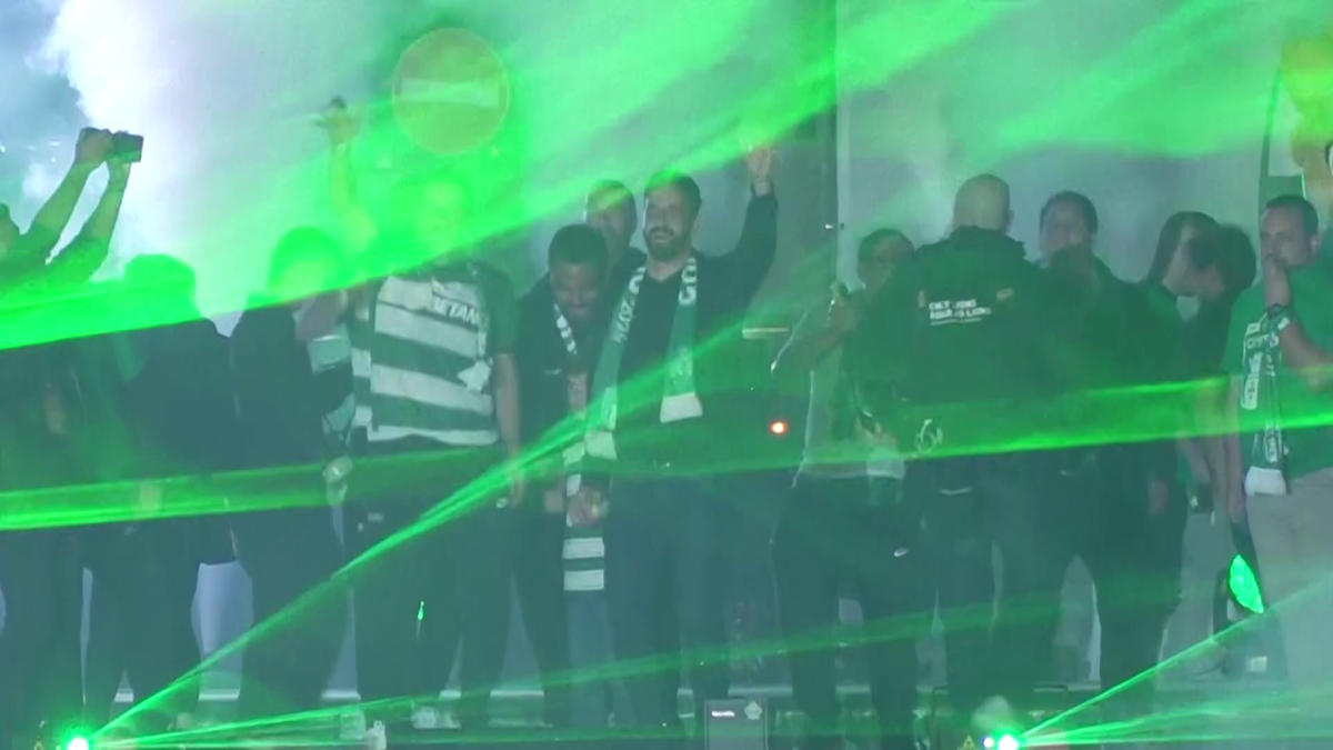 Noapte albă la Lisabona! Sporting a câştigat campionatul Portugaliei și mii de fani au ieșit pe străzi