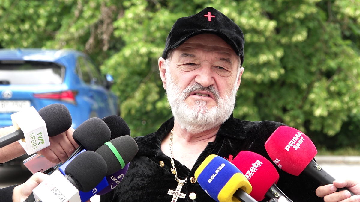 Gigi Becali s-a luat de doi jucători după FCSB - Dinamo: „A dormit pe teren! Voiam să-l scot la pauză”