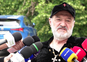 Gigi Becali s-a luat de doi jucători după FCSB - Dinamo: „A dormit pe teren! Voiam să-l scot la pauză”