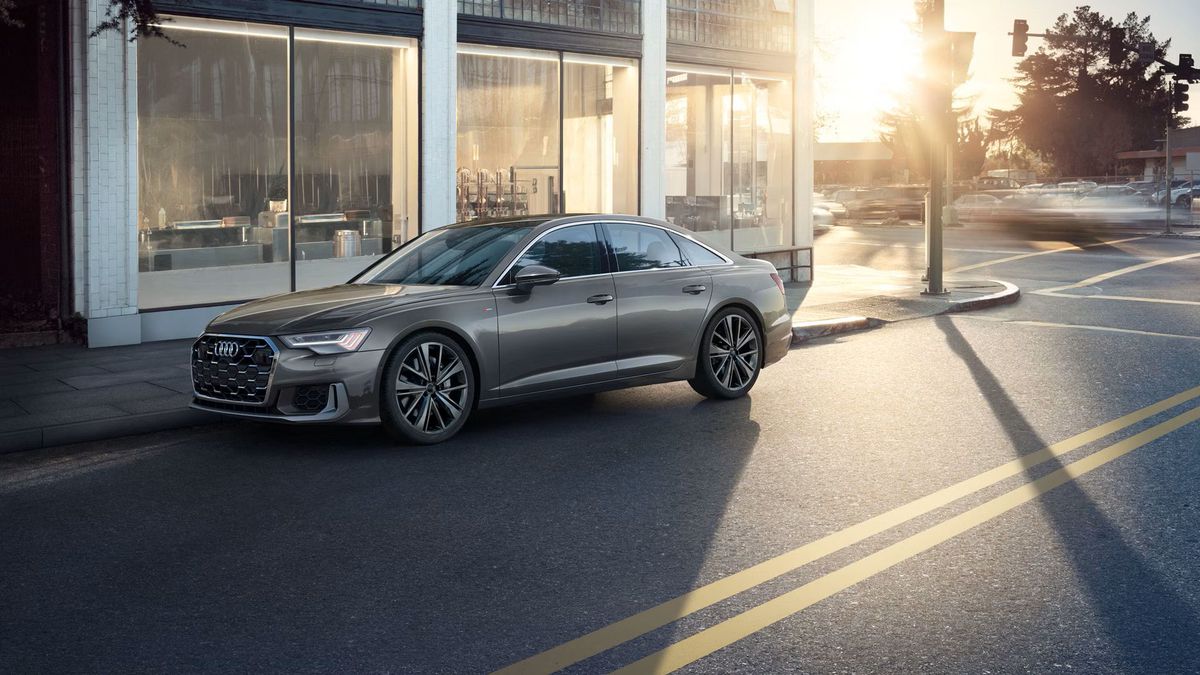 Mașina de lux a fost lansată și în România! Este mai ieftină decât BMW și Mercedes