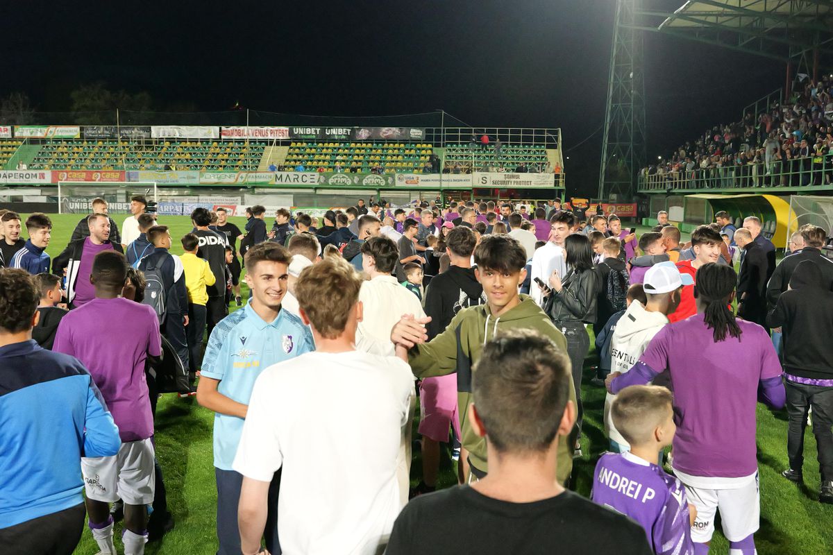Sărbătoare la Mioveni, după ce FC Argeș a promovat