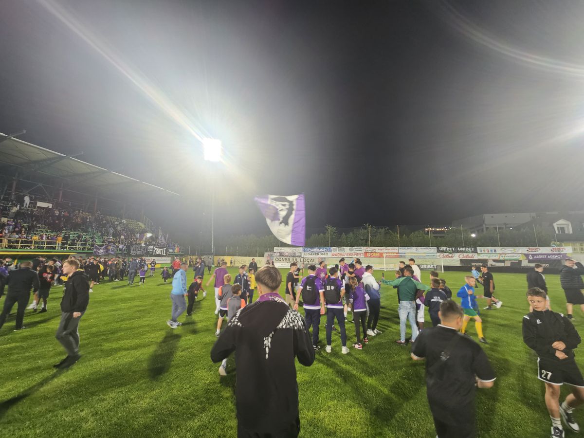 Imagini după FC Argeș - CSM Reșița