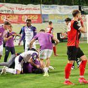 Sărbătoare la Mioveni, după ce FC Argeș a promovat, foto: Andrei Furnigă / GSP