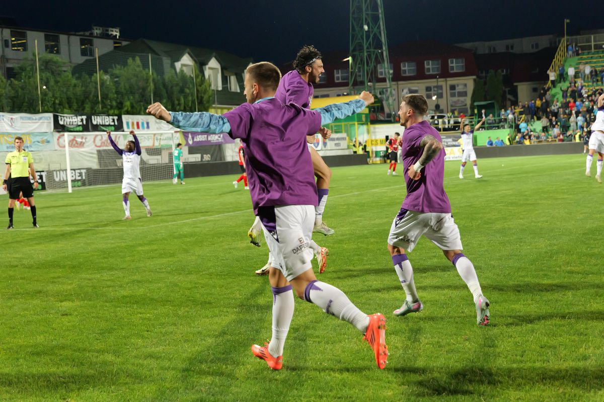 Sărbătoare la Mioveni, după ce FC Argeș a promovat