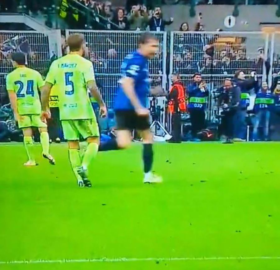 Inigo Martínez a scuipat spre Acerbi, după al doilea gol al lui Inter Milano!