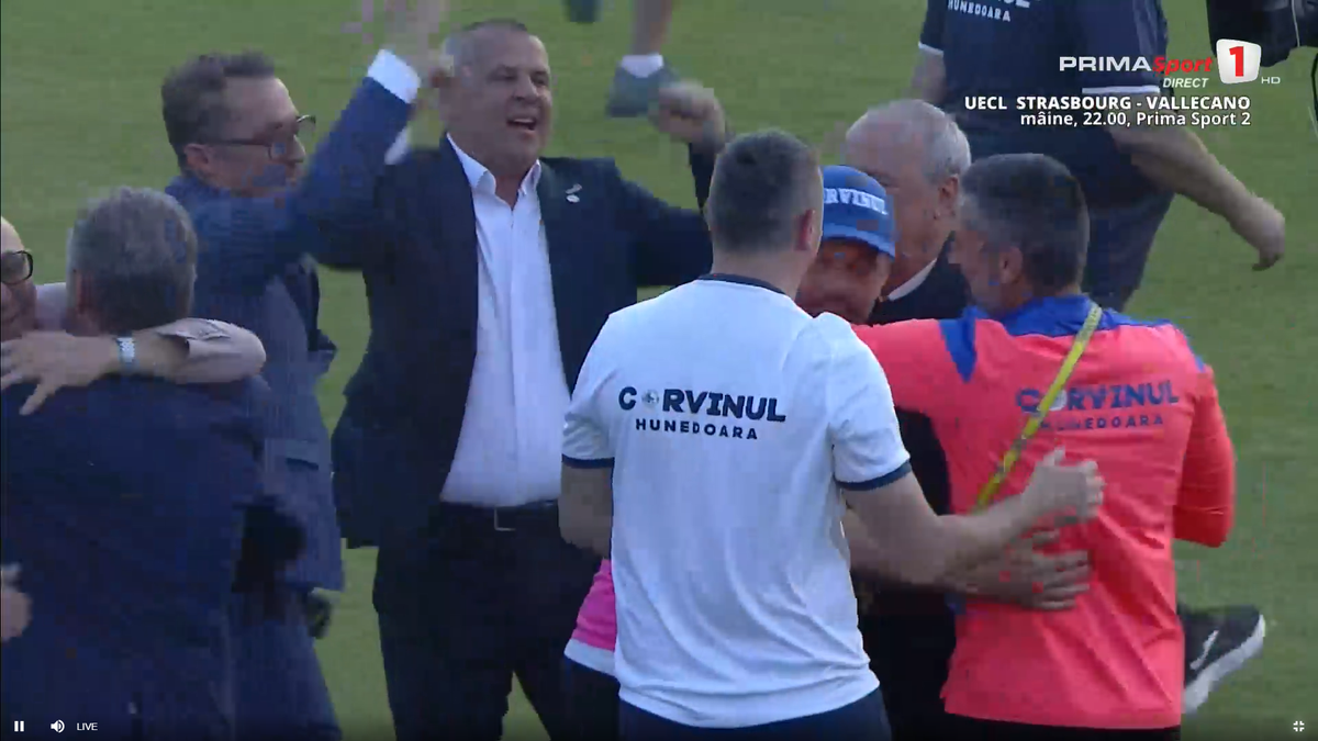 Imaginile bucuriei » Corvinul a declanșat fiesta, după promovarea matematică în Superliga