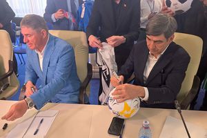 Steaua '86 cere indemnizații de merit, Pițurcă plusează: „Colegi de-ai noștri s-au stins din cauza situației financiare”