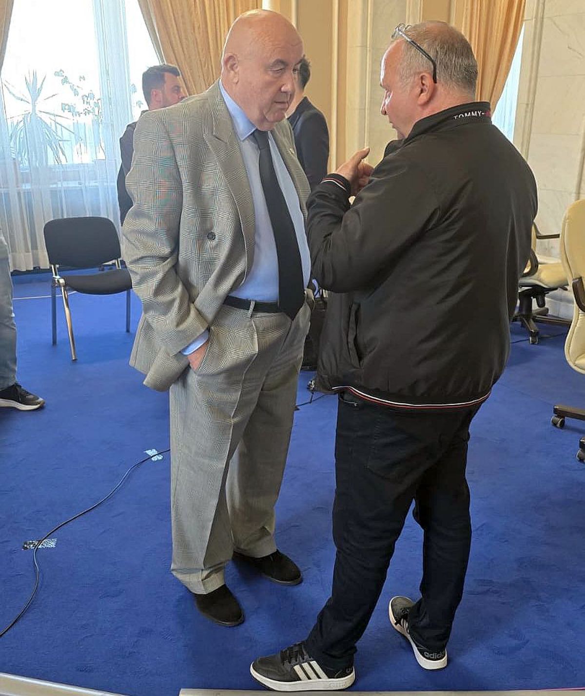 Steaua '86 în Camera Deputaților » Parlamentarii AUR au „confiscat” sărbătoarea, Balint a cerut indemnizații de merit pentru toată echipa: „În mod firesc și drept”