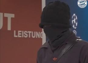 Apariție incredibilă a titularului din Bayern - PSG » Îl recunoști?