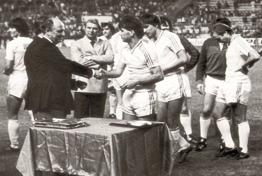 Anghel Iordănescu, interviu de colecție la 40 de ani de la Sevilla: „N-am vrut să execut penalty fiindcă-mi tremurau picioarele” + Episod fabulos cu Mircea Lucescu în vestiar: „Băbăciune!”