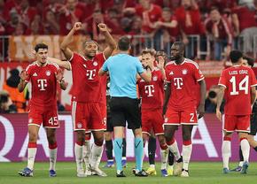 Scandal uriaș la Bayern - PSG » Nemții au năvălit peste arbitru