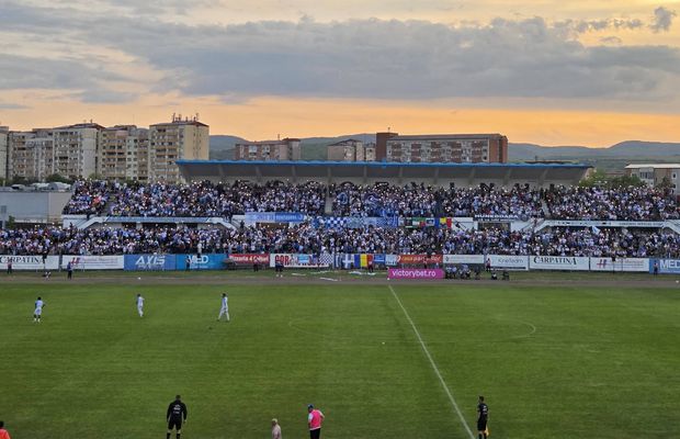 Reacția conducerii după promovarea Corvinului în Superliga: „Nea Mircea! Mi-ai cerut, în urmă cu un an”