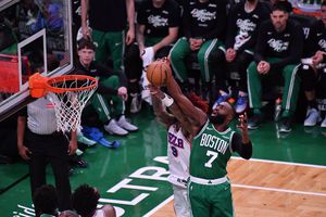 Amendă de 50.000 de dolari pentru vedeta lui Boston Celtics, după eliminarea prematură din playoff
