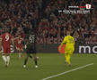 Scandal uriaș la Bayern - PSG » Nemții au năvălit peste arbitru