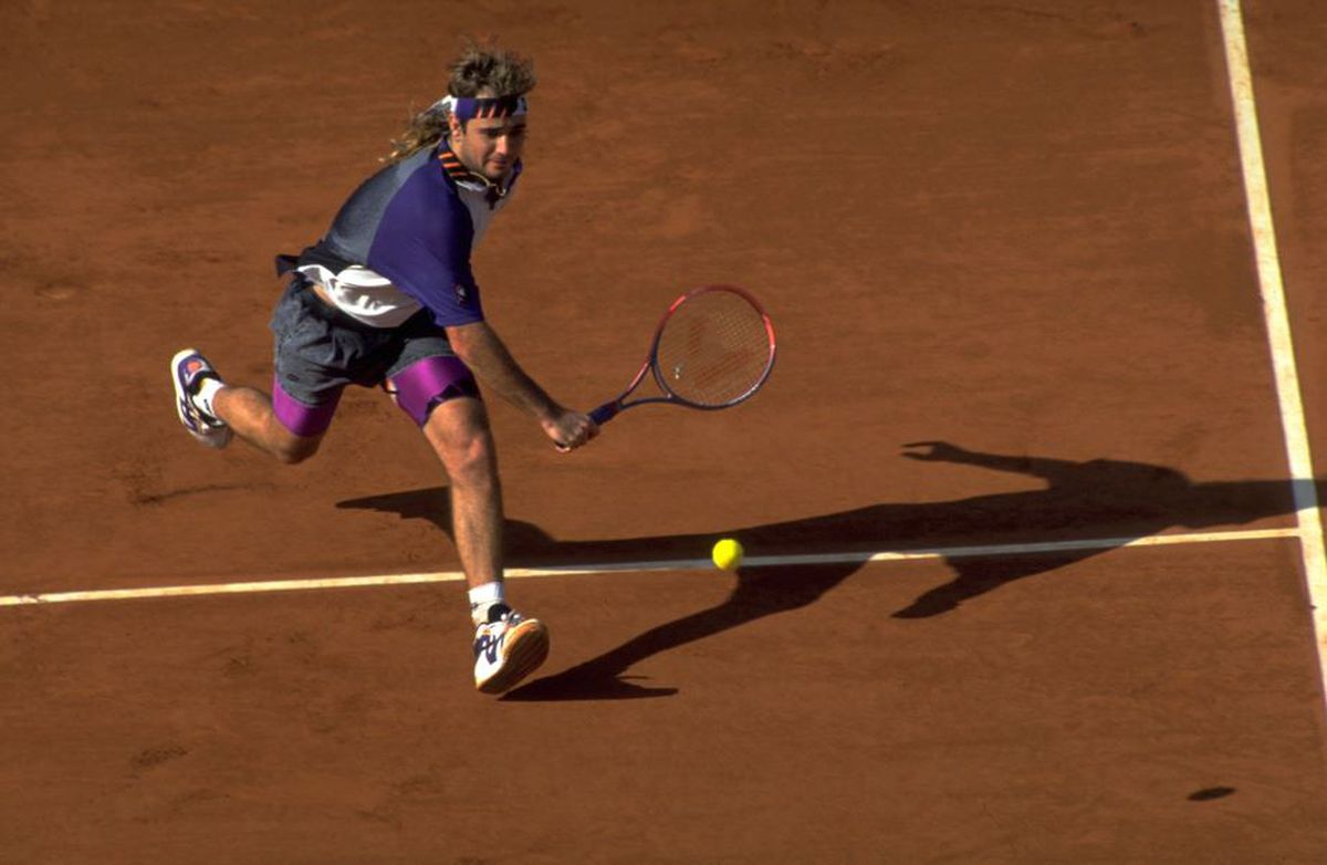 Roland Garros se joacă pe GSP.ro » Ținute icon la Paris: decolteul lui Mary Pierce, dantela lui Venus, Serena în catsuit și Wawrinka în șortul-pijama