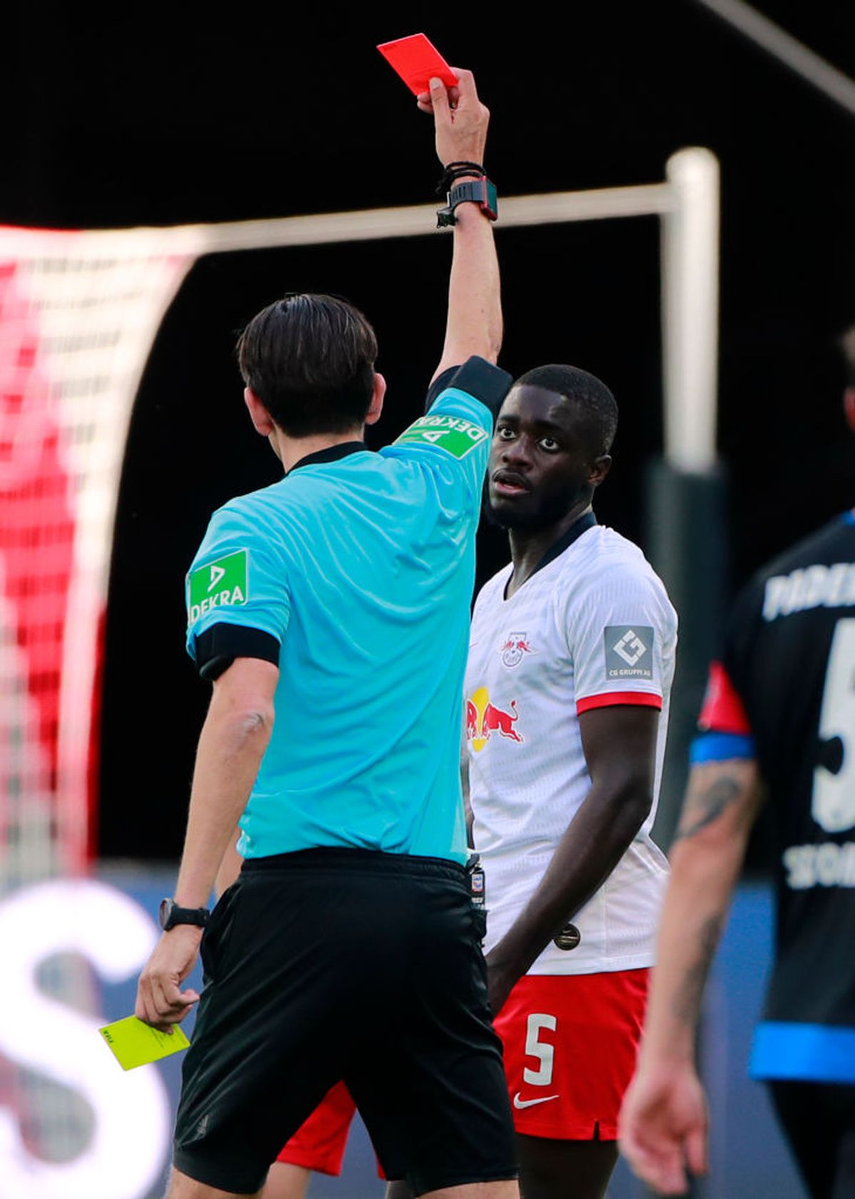 BUNDESLIGA. VIDEO + FOTO Bayern rămâne cu o singură urmăritoare, Borussia Dortmund! Toate rezultatele de azi + clasamentul