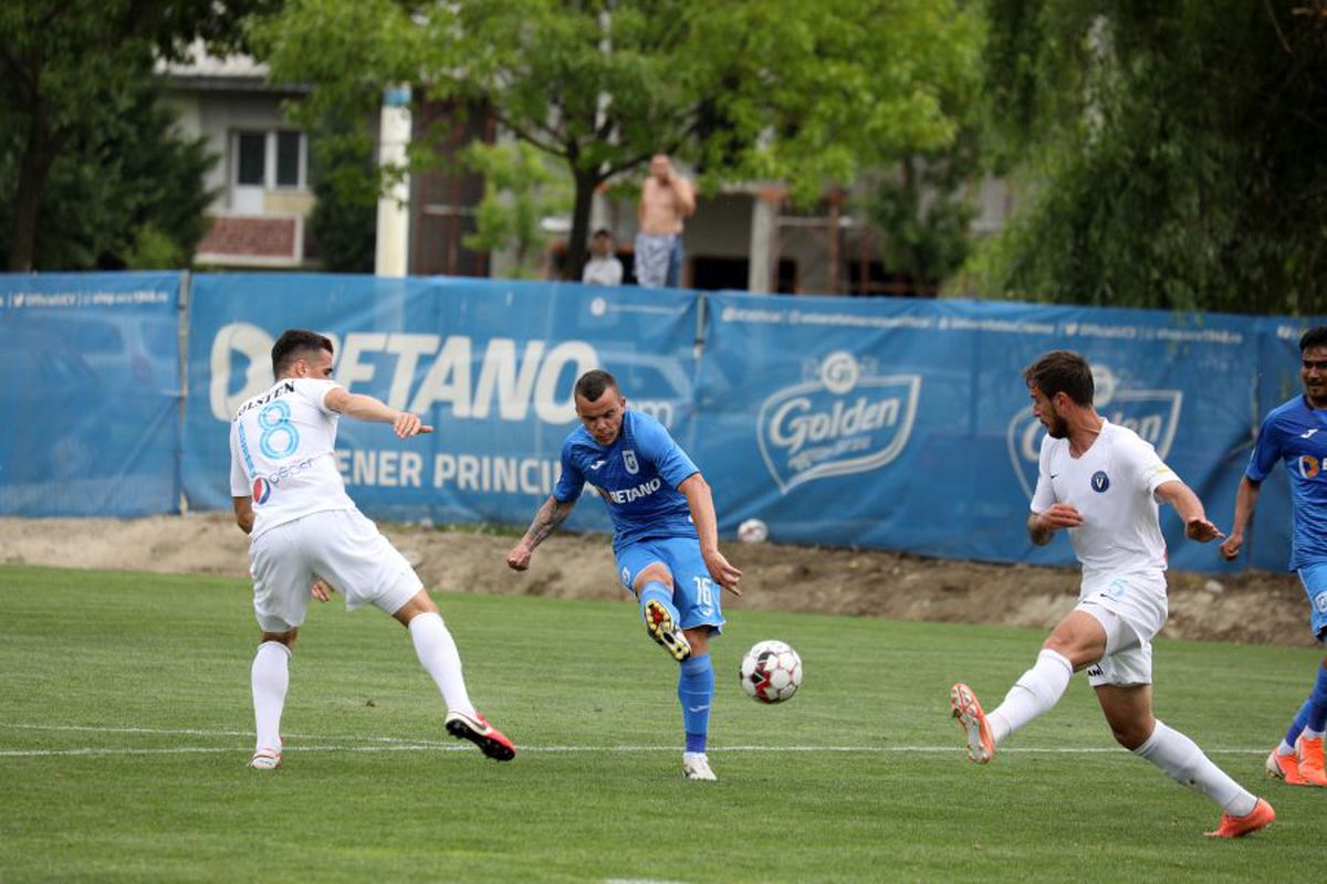 CS UNIVERSITATEA CRAIOVA - VIITORUL. VIDEO Gică Hagi le-a mulțumit oltenilor la finalul celor două amicale de azi