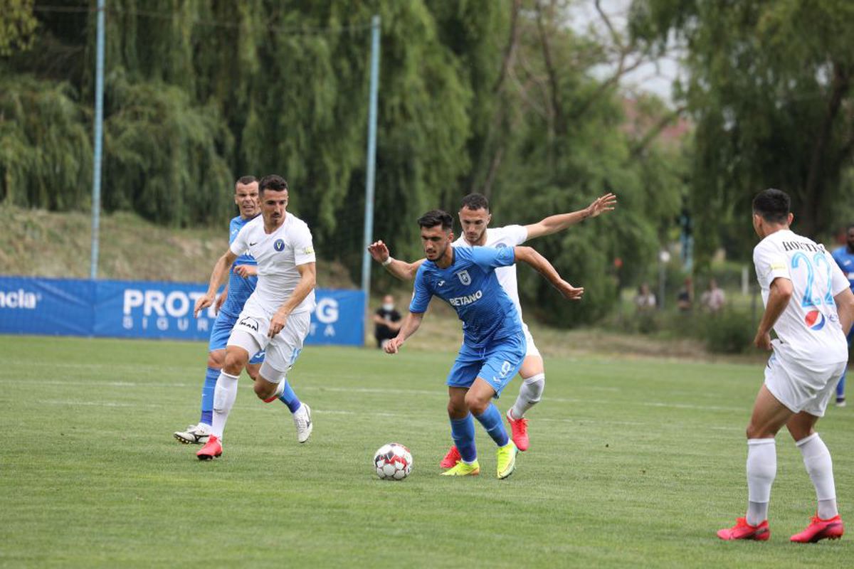 CS UNIVERSITATEA CRAIOVA - VIITORUL. VIDEO Gică Hagi le-a mulțumit oltenilor la finalul celor două amicale de azi