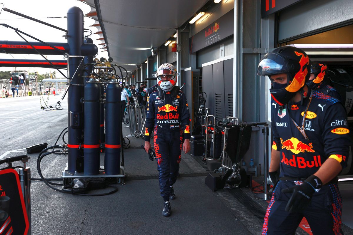 FORMULA 1. Deznodământ spectaculos în Azerbaidjan » Câștigător-surpriză, Verstappen și Hamilton, în afara punctelor! Vettel, cursă eroică!