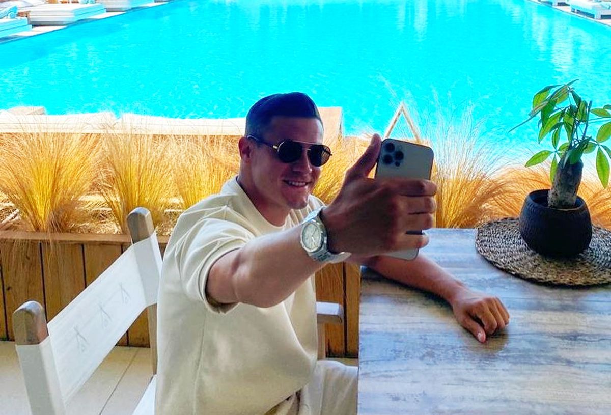 „Nu este întâmplător că tot ce vine din urmă în fotbalul românesc vine de la Gică Hagi!” » Cuvinte de laudă pentru „Rege”: „Mentalitatea de învingător! M-a pus pe picioare”