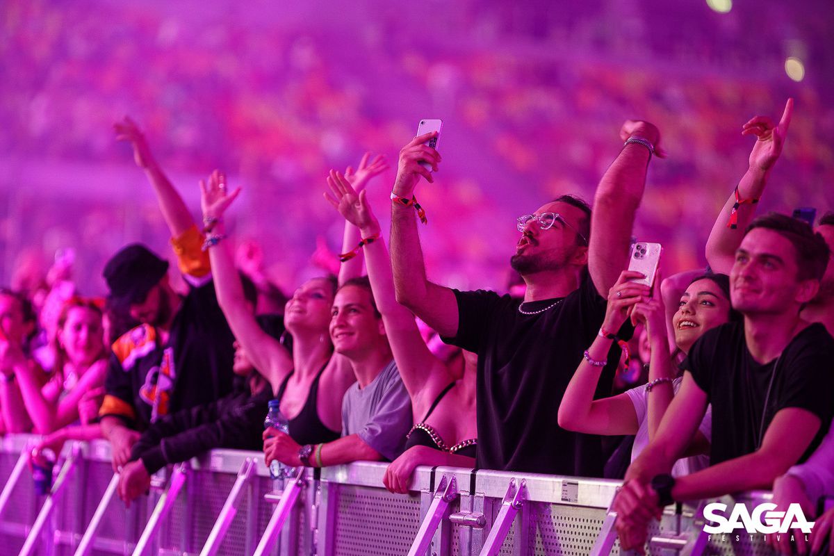 Becali, revoltat de evenimentele de pe Arena Națională: „Miliția nu vrea să-i oprească! Așa se întâmplă când organizezi concerte în loc de fotbal”