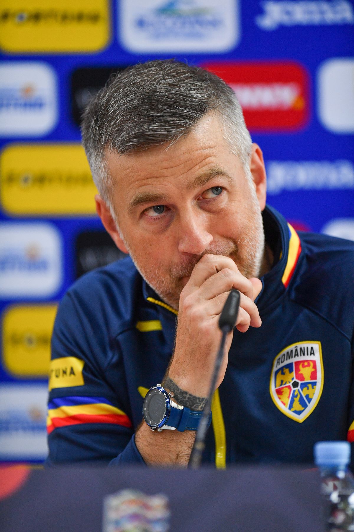 „Hai să punem toate cărțile pe masă, să nu ne mai ascundem!” » Edi Iordănescu susține că e dorit în străinătate: „Puteam să fug oricând”